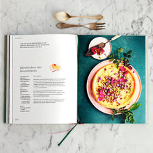 Load the image into the gallery viewer, Das Kochbuch der Märchen