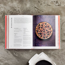 Load the image into the gallery viewer, Tartes. Von Genuss und Gemeinschaft