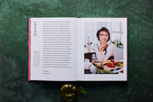 Load the image into the gallery viewer, Evergreens. 70 vegane Rezepte für die schnelle Küche